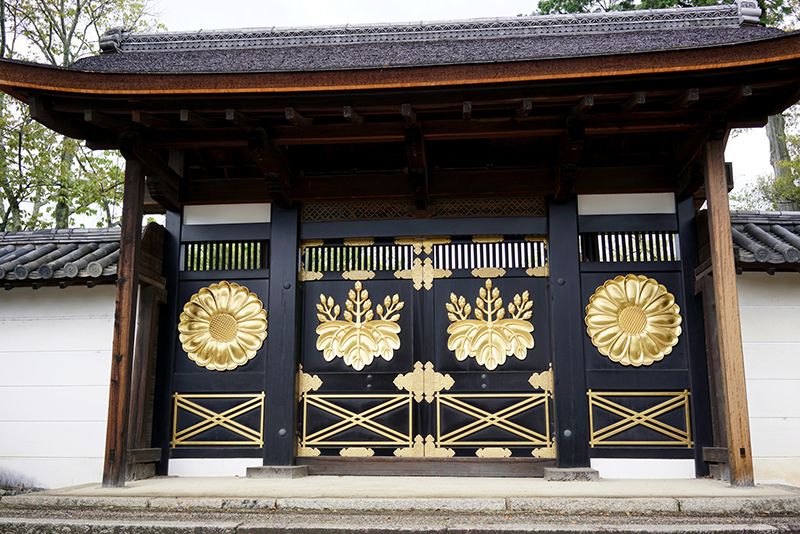 The black and gold lacquered gate of Daigo temple in Kyoto.