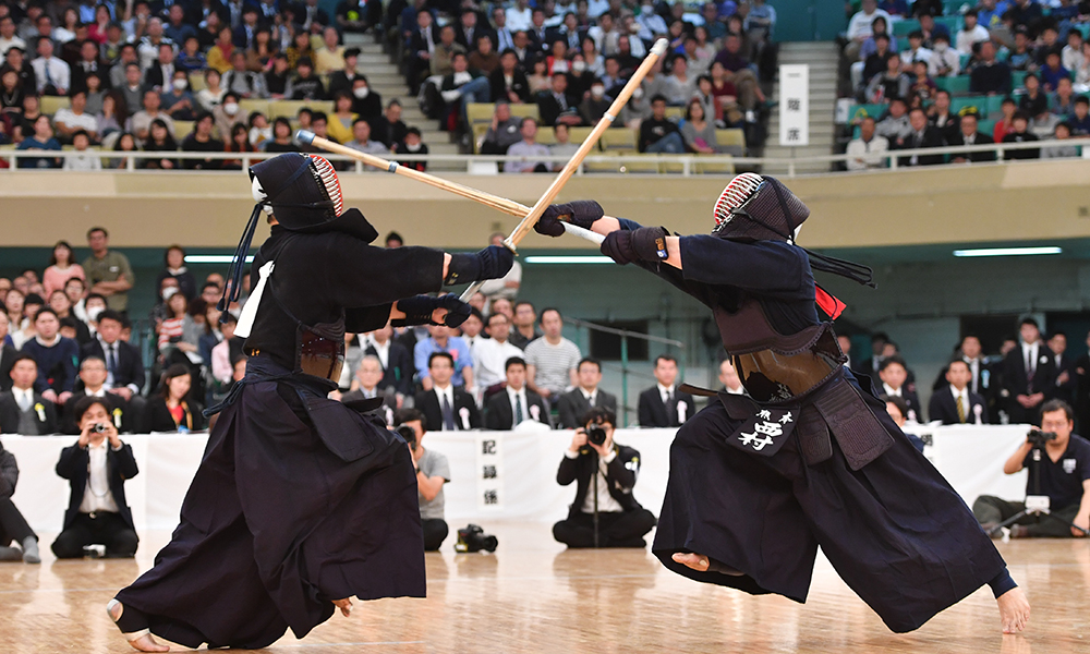 Hidehisa Nishimura in the final of 2017 All Japan Kendo Championship