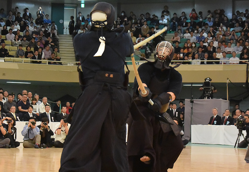 Nishimura vs Ando at the 66th All Japan Kendo championship Taikai